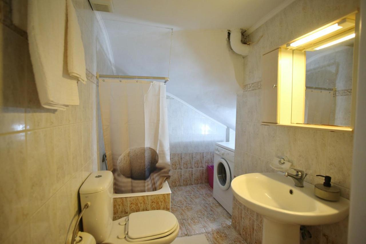 Anna'S House Apartment Vlikhon Bagian luar foto